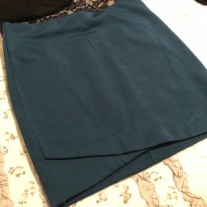 Teal fitted mini skirt w/ tag attached - 8 (H&M)